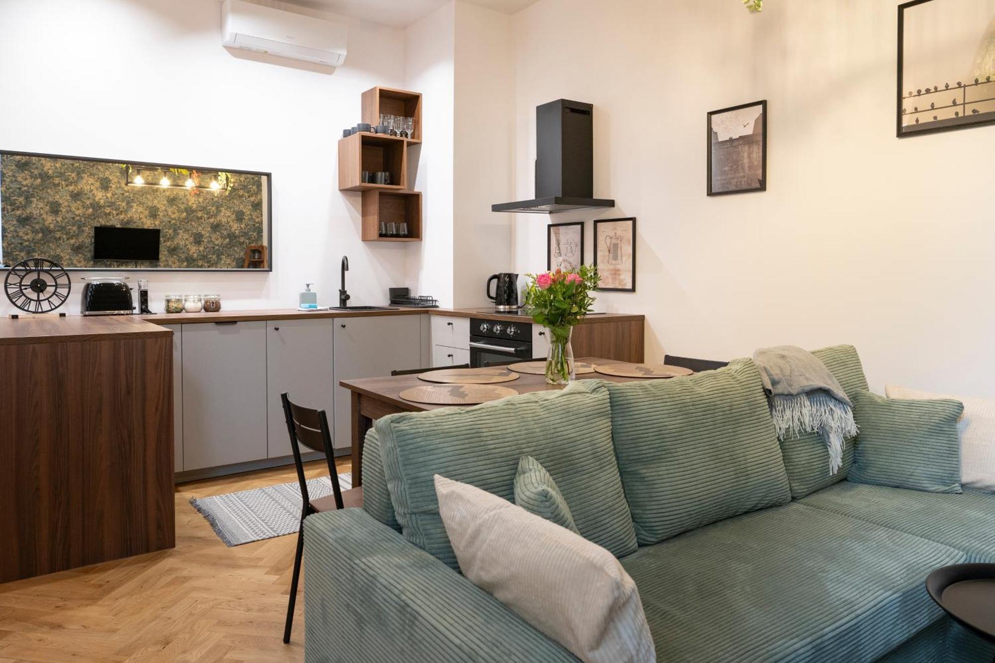 Tyzenhauz Apartments Siemiradzkiego Street Краков Экстерьер фото